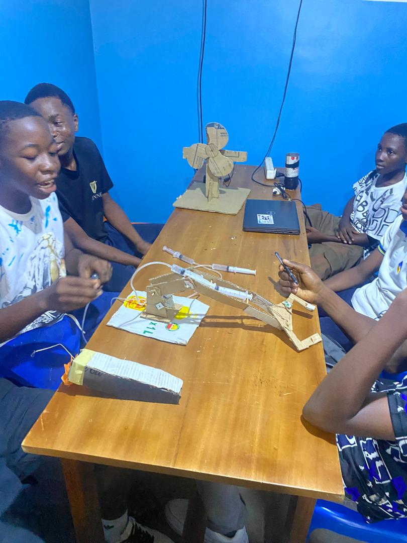 Image de la formation CQP en Conception et Fabrication des Appareils Electroniques 80% Pratique